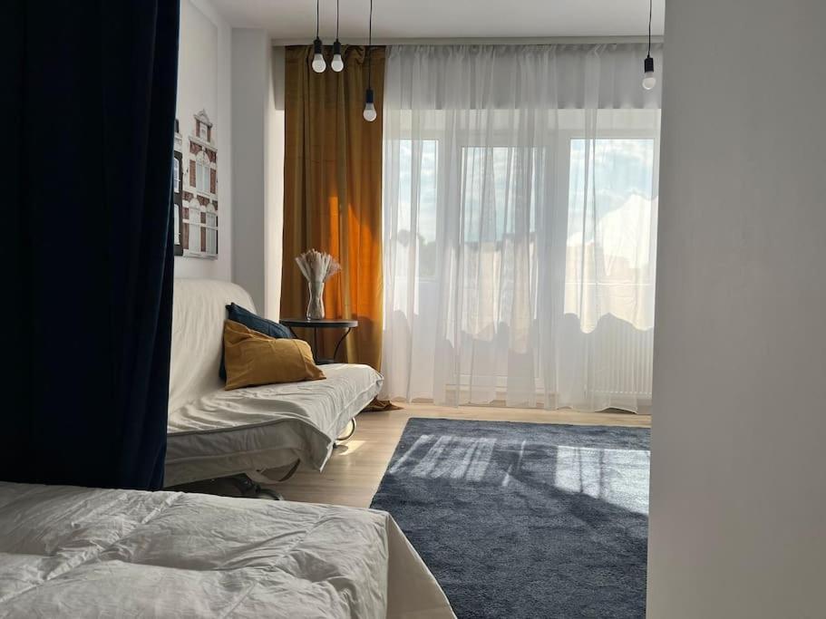Riverside View Apartment